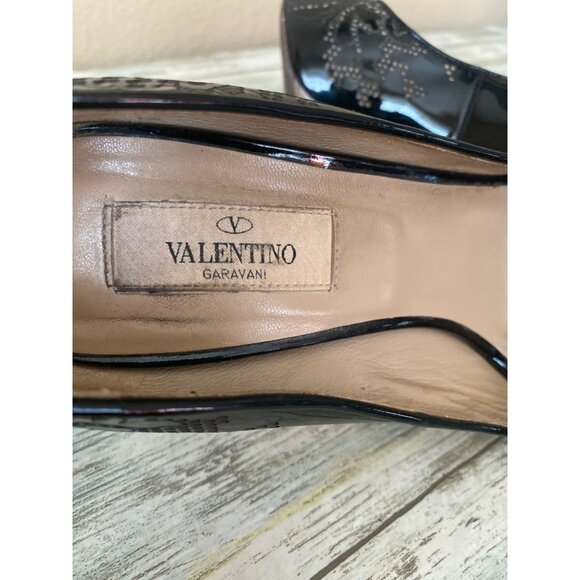 Valentino Garavani Black Patent Lace Peep Toe Pumps Heels Size 37.5 (7.5 US) - Picture 7 of 12